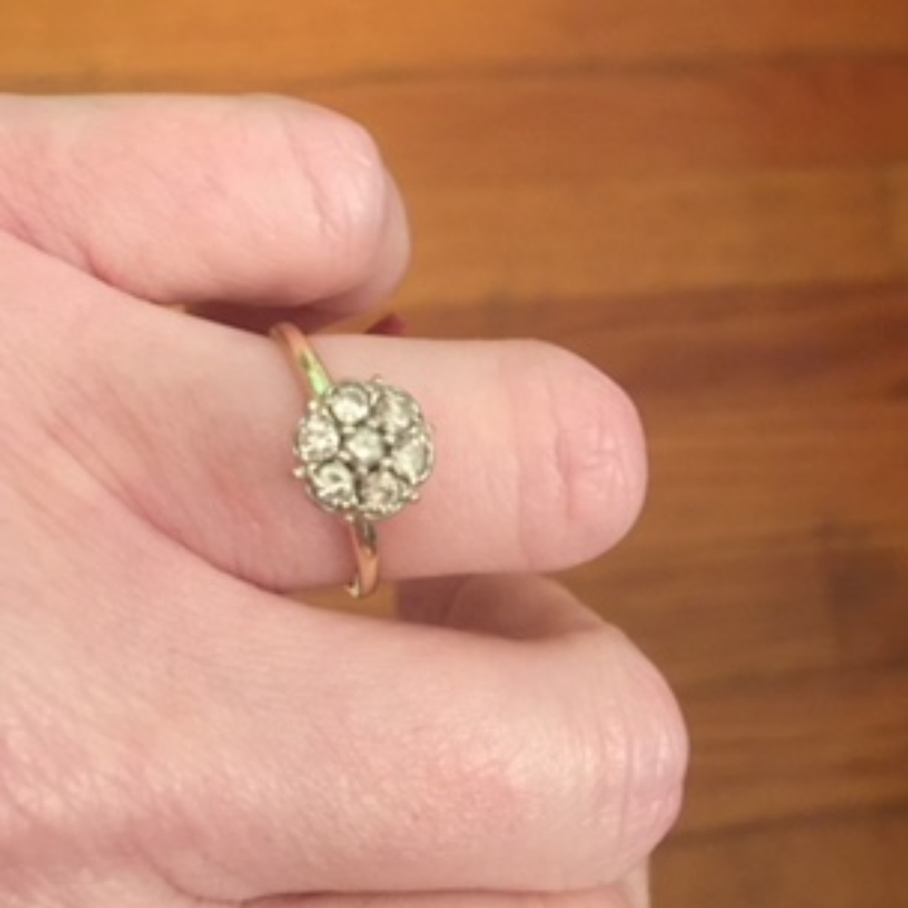 DIAMOND RING